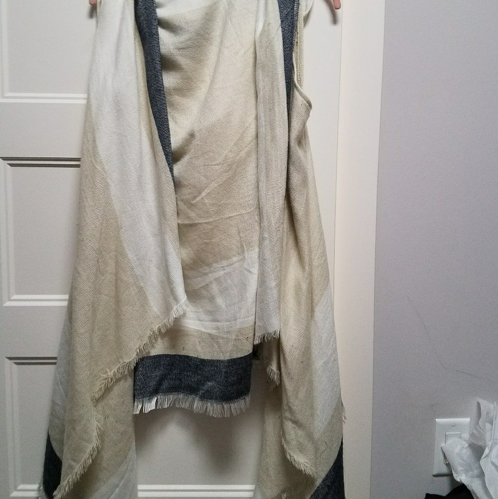 Wrap - Picture 2 of 3